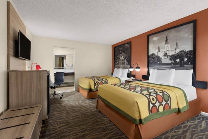 Room 14 of 32